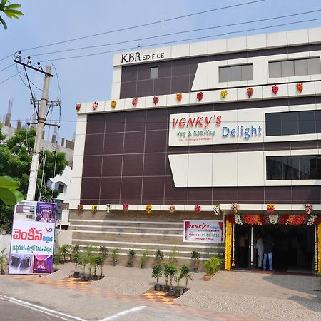 Venky'S Delight Hotel Rājahmundry Eksteriør billede