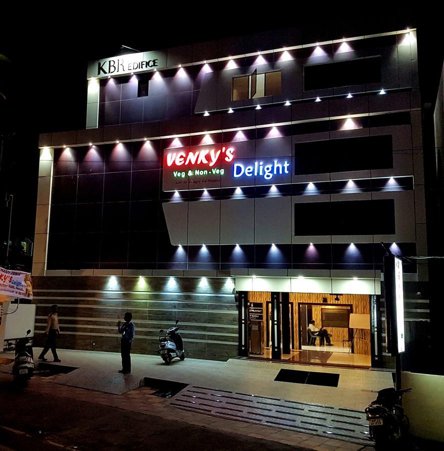 Venky'S Delight Hotel Rājahmundry Eksteriør billede