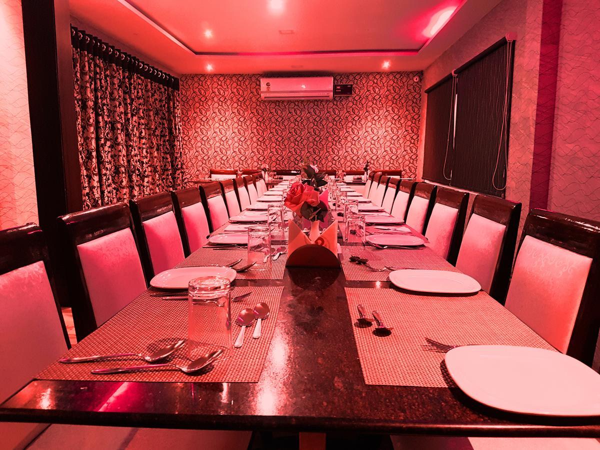 Venky'S Delight Hotel Rājahmundry Eksteriør billede